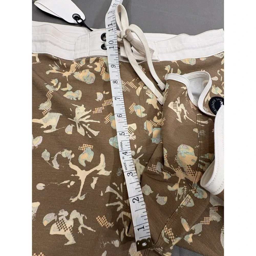 prAna Vintage Boardshorts - Retro Olive Digibloom Size 31/08 NWT